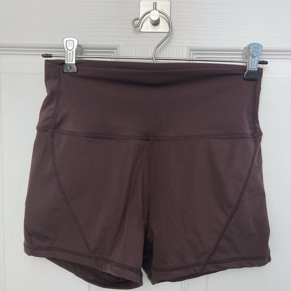 BORN PRIMITIVE- NWOT Your Go To Booty Shorts in Deep Plum - M - Picture 2 of 10